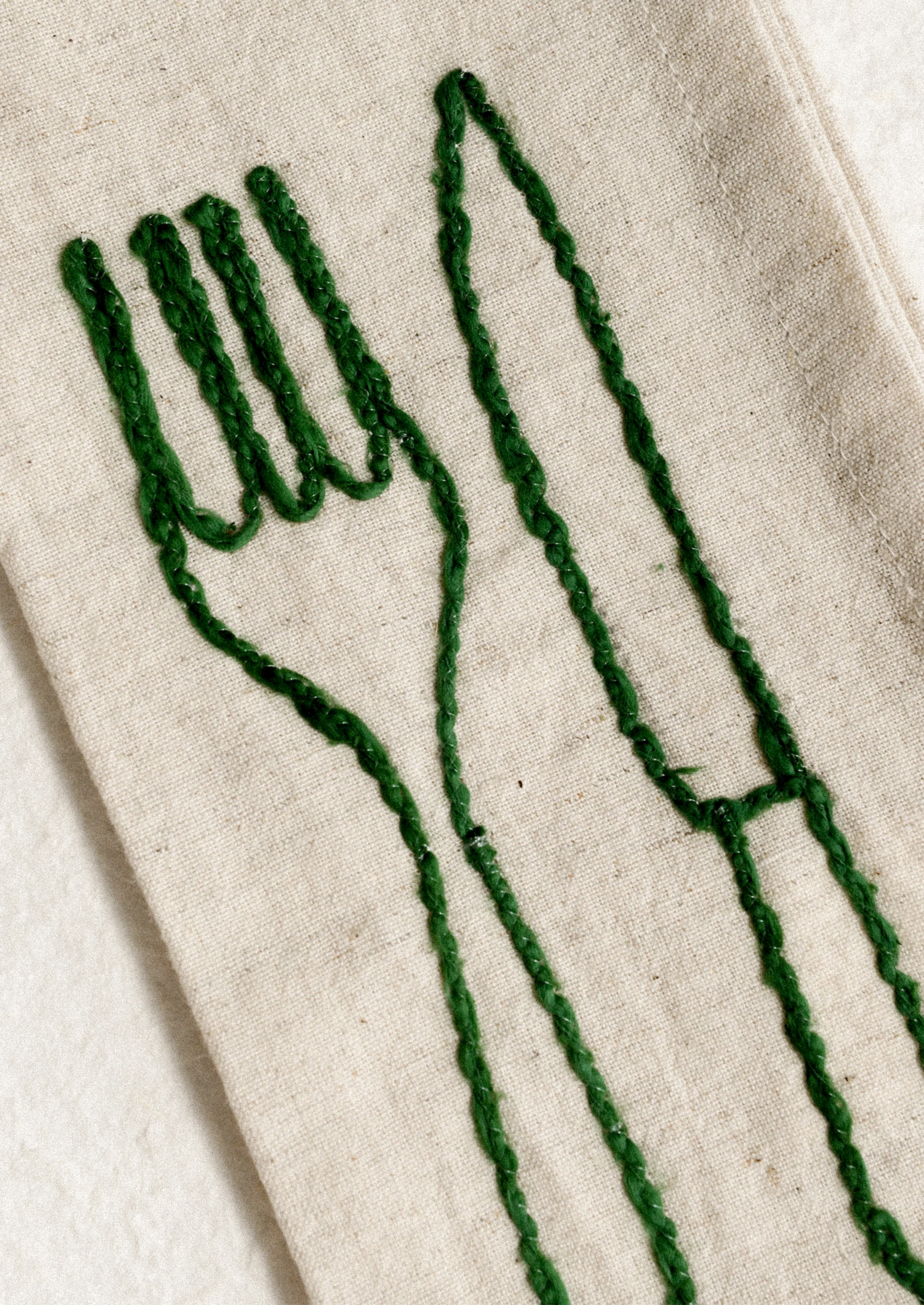 Al Fresco Embroidered Napkin Set - Image 4