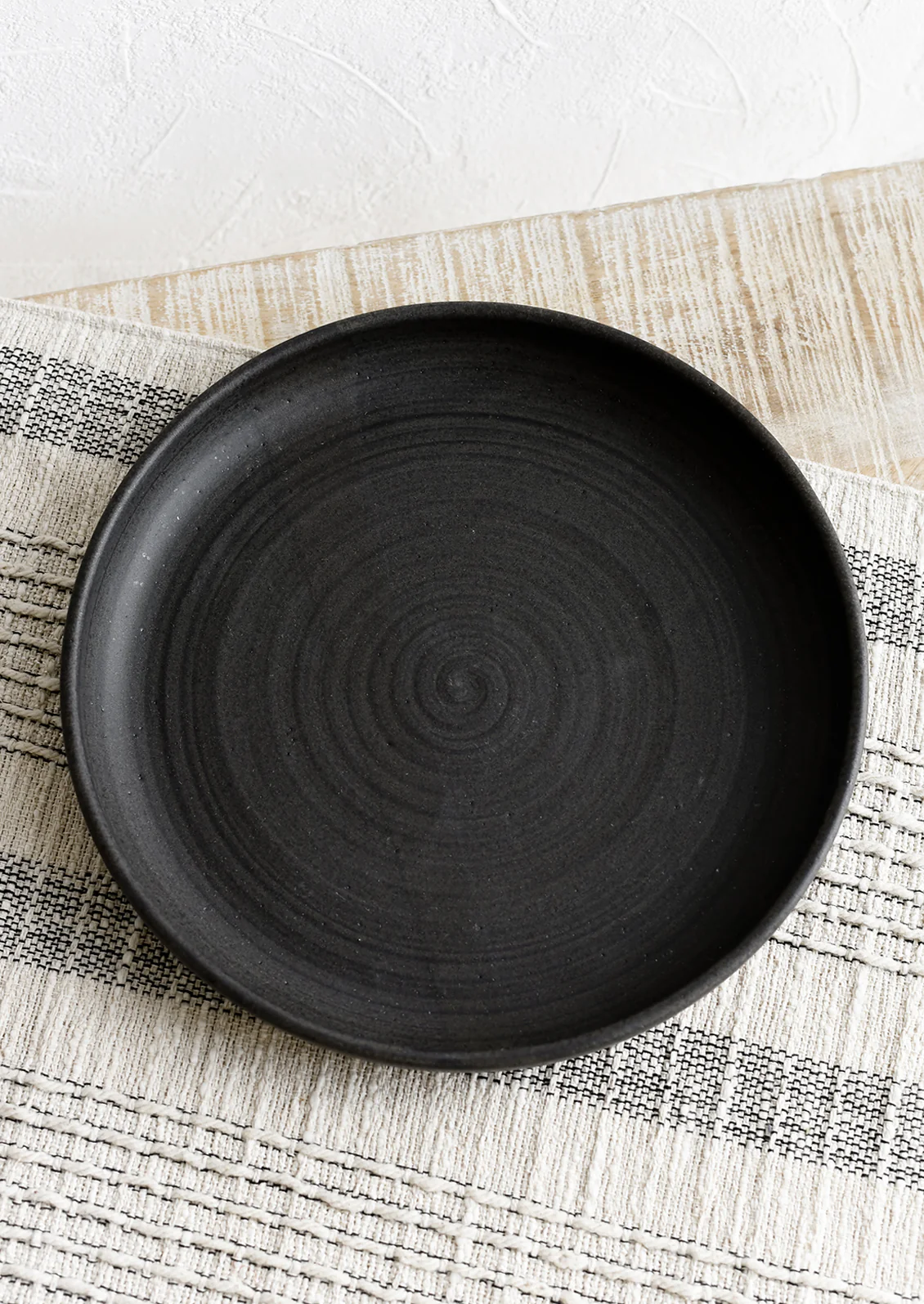 Arcadia Ceramic Serving Plate - Image 4