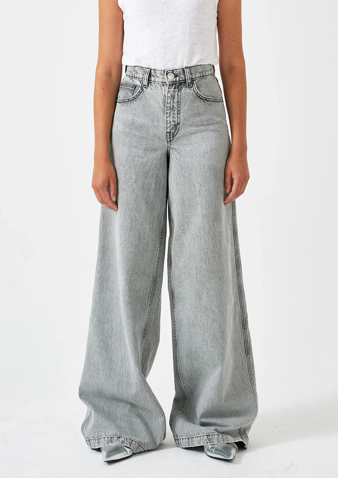 Bay Jean in Silver Lining