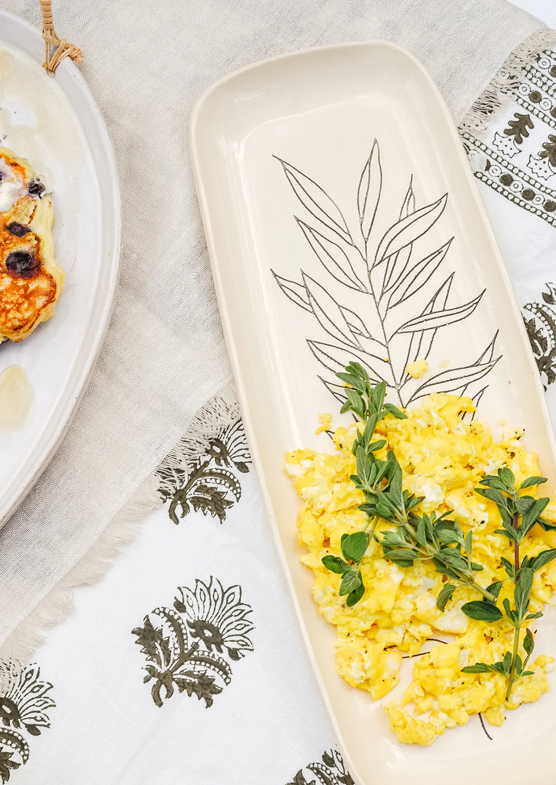 Botanical Oblong Ceramic Platter - Image 5