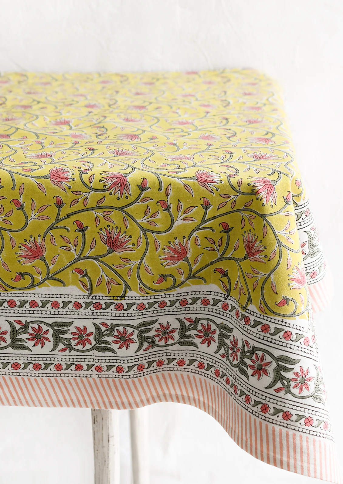 Calla Block Printed Tablecloth - Image 2