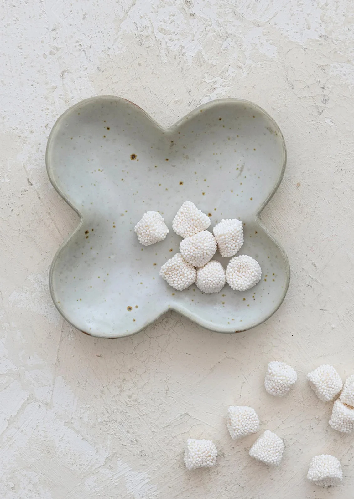 Clover Ceramic Dish - Image 4