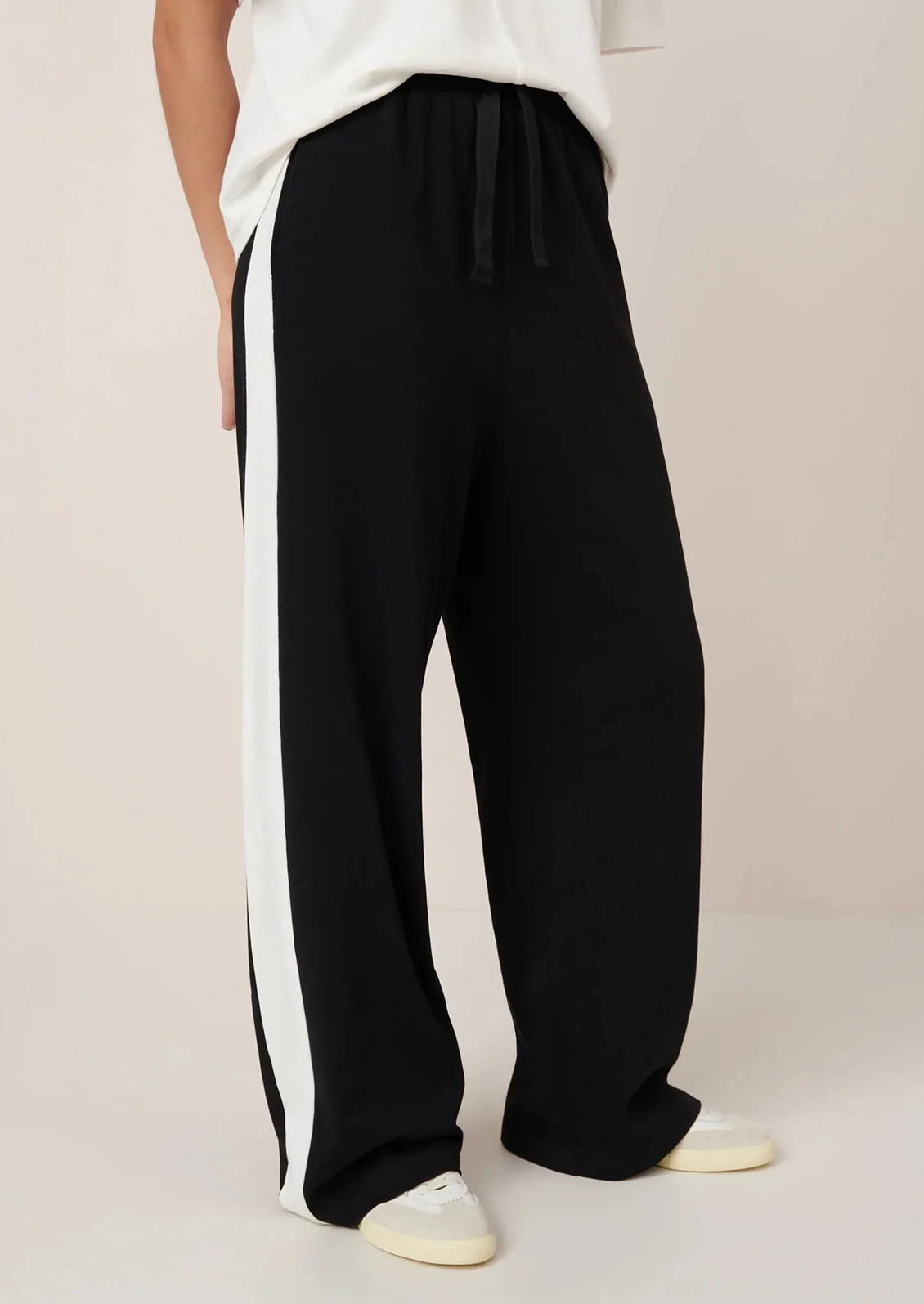 Contrast Cotton Trackpant - Image 3