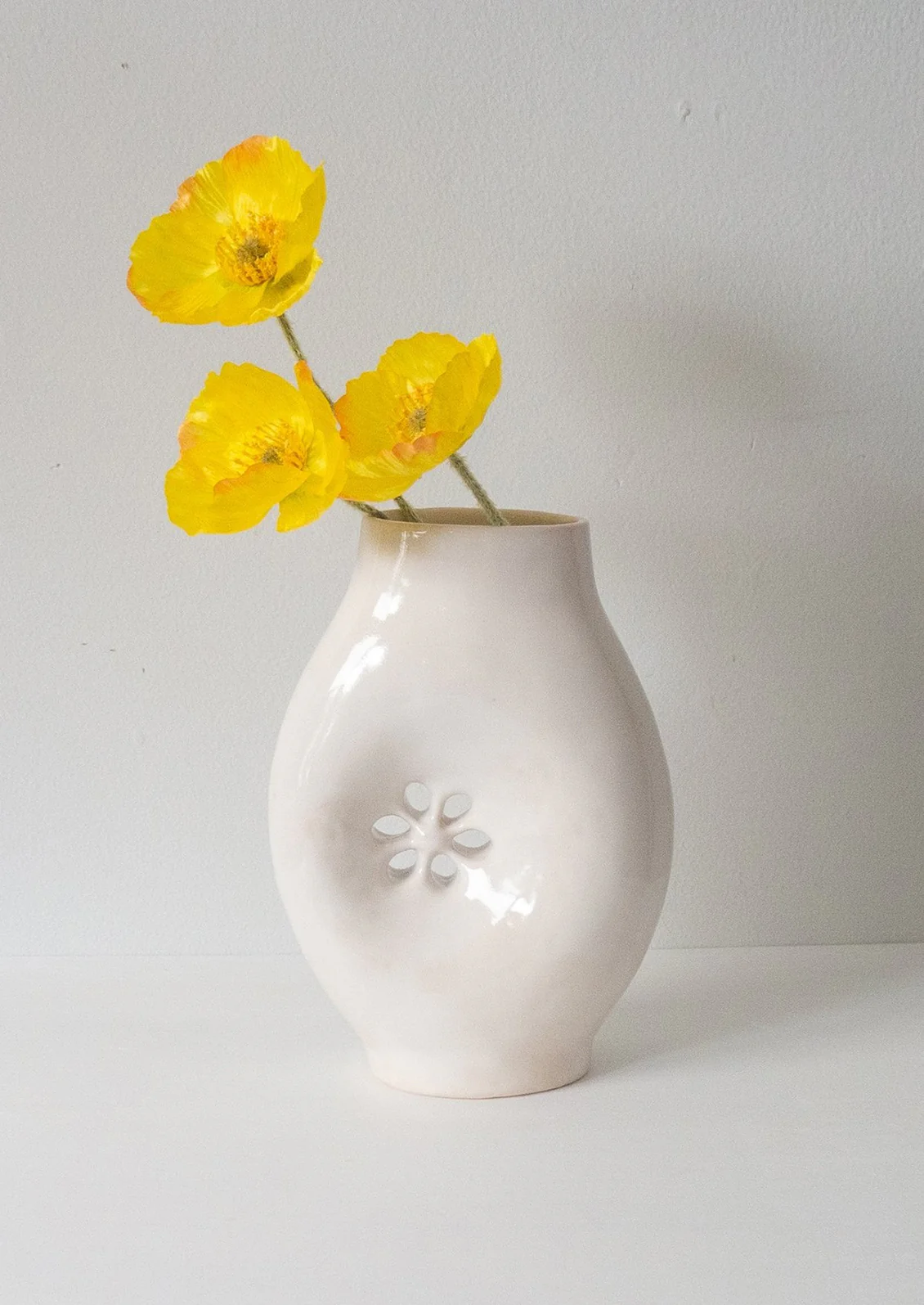Daisy Ceramic Vase - Image 2
