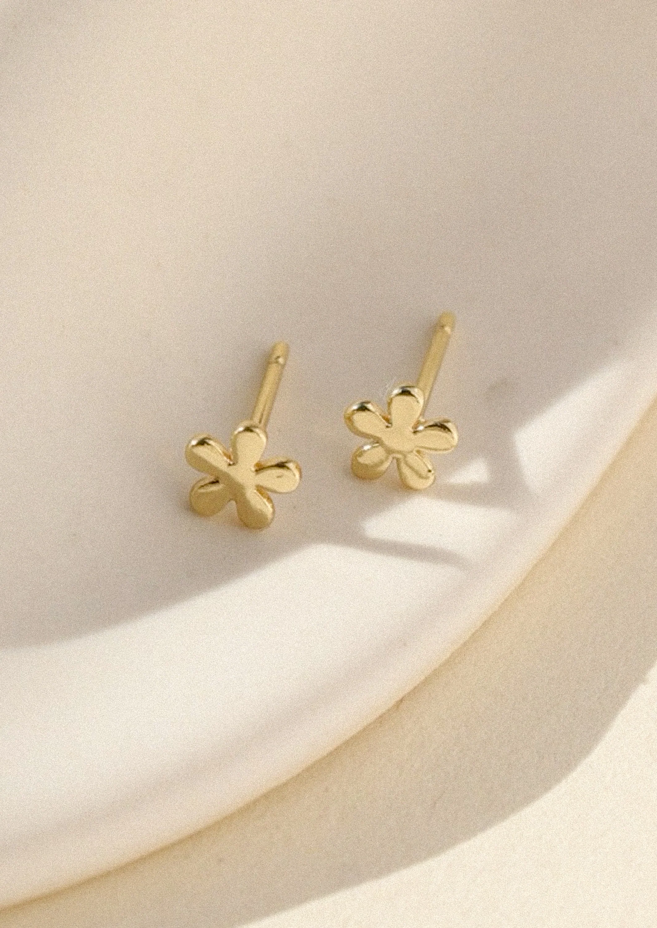 Daisy Stud Earrings