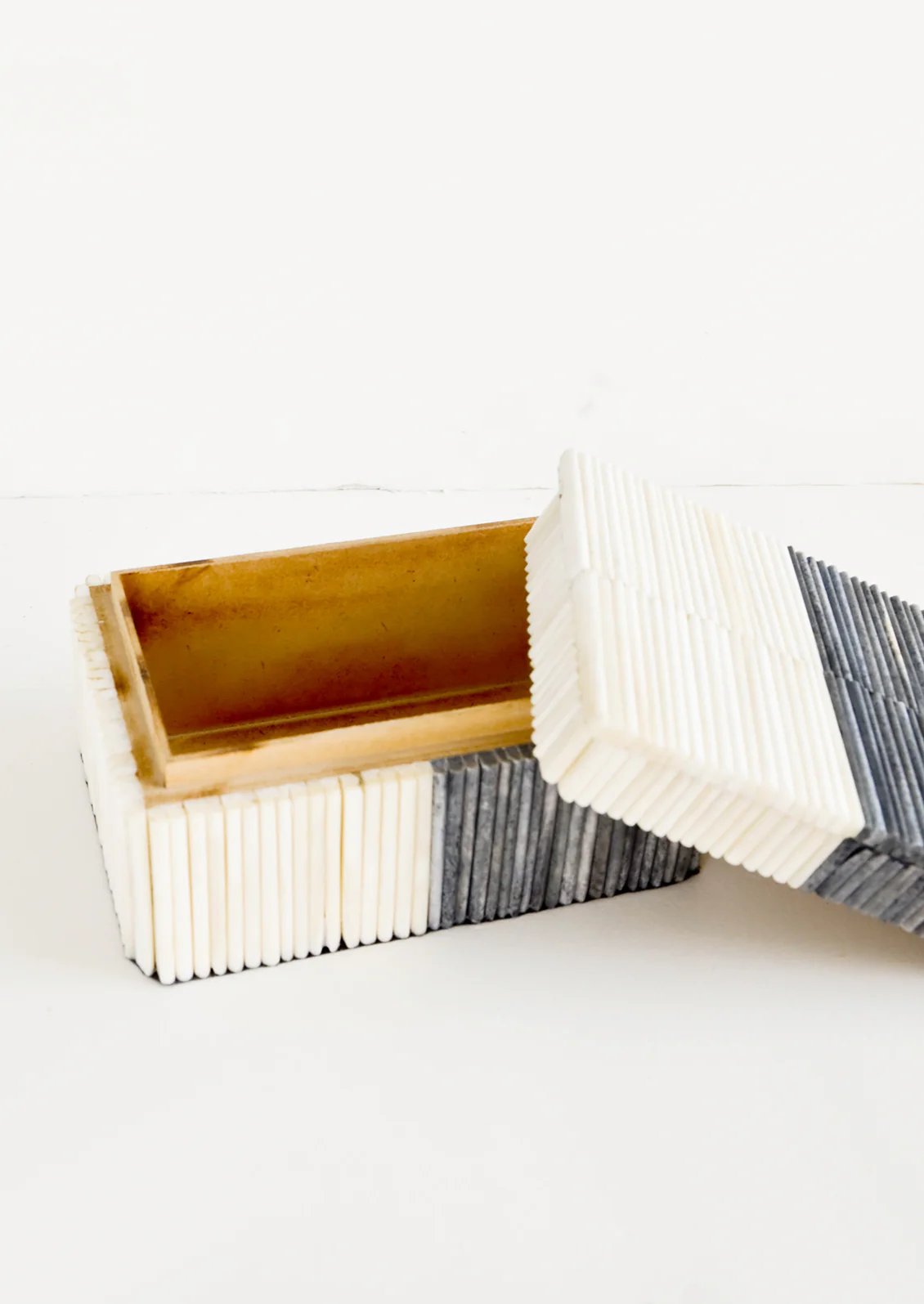 Diviso Keepsake Box - Image 2