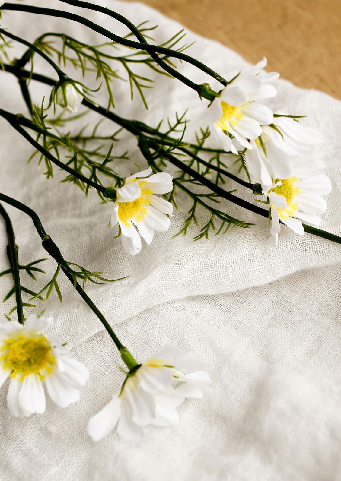 Faux Mini Daisy Stem - Image 2