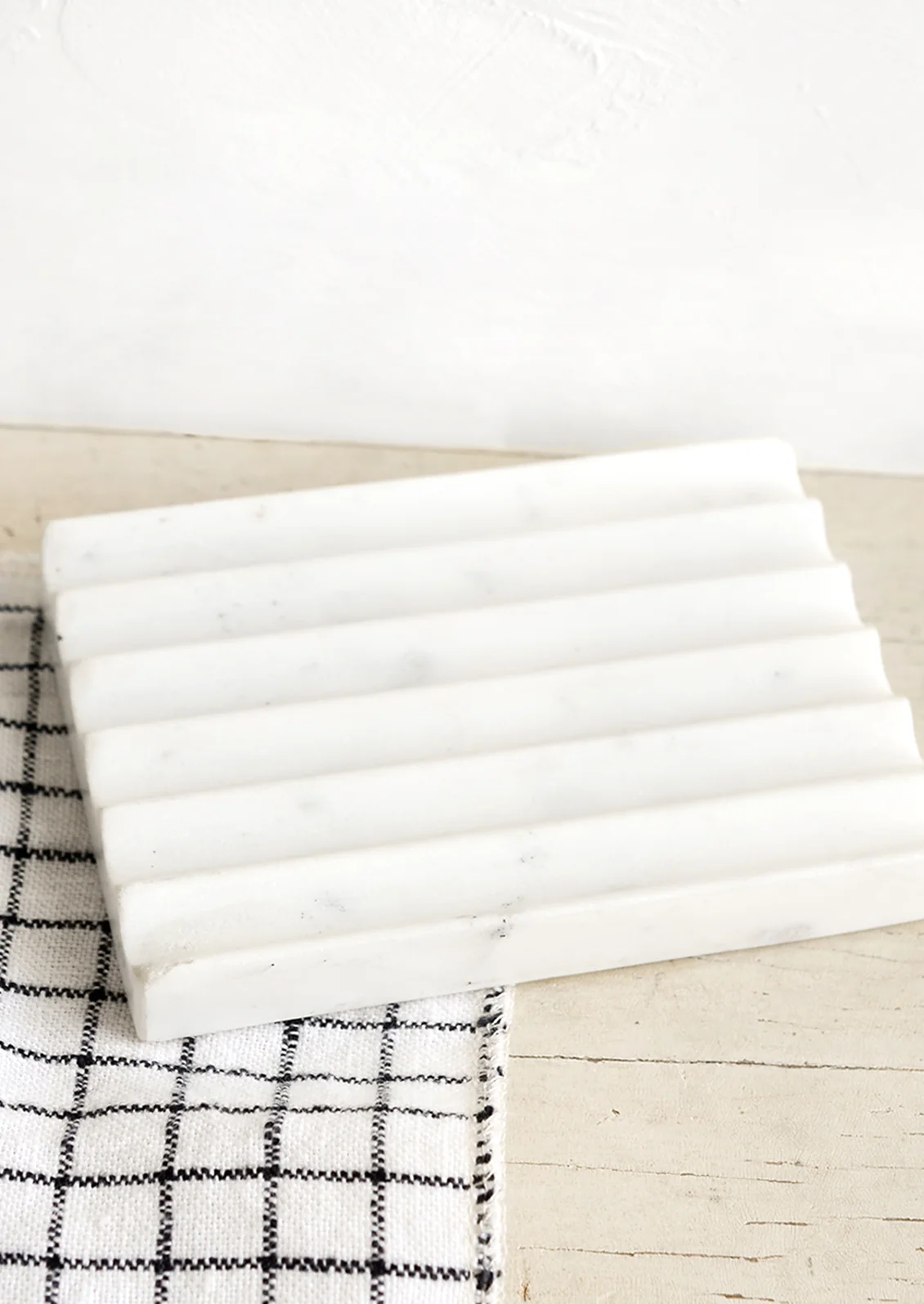 Fluted Marble Soap Dish