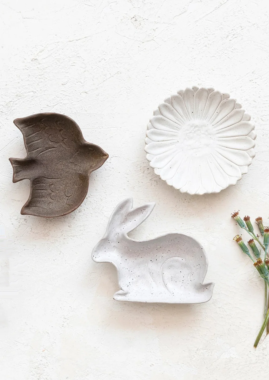 Folklore Ceramic Dish - Image 3
