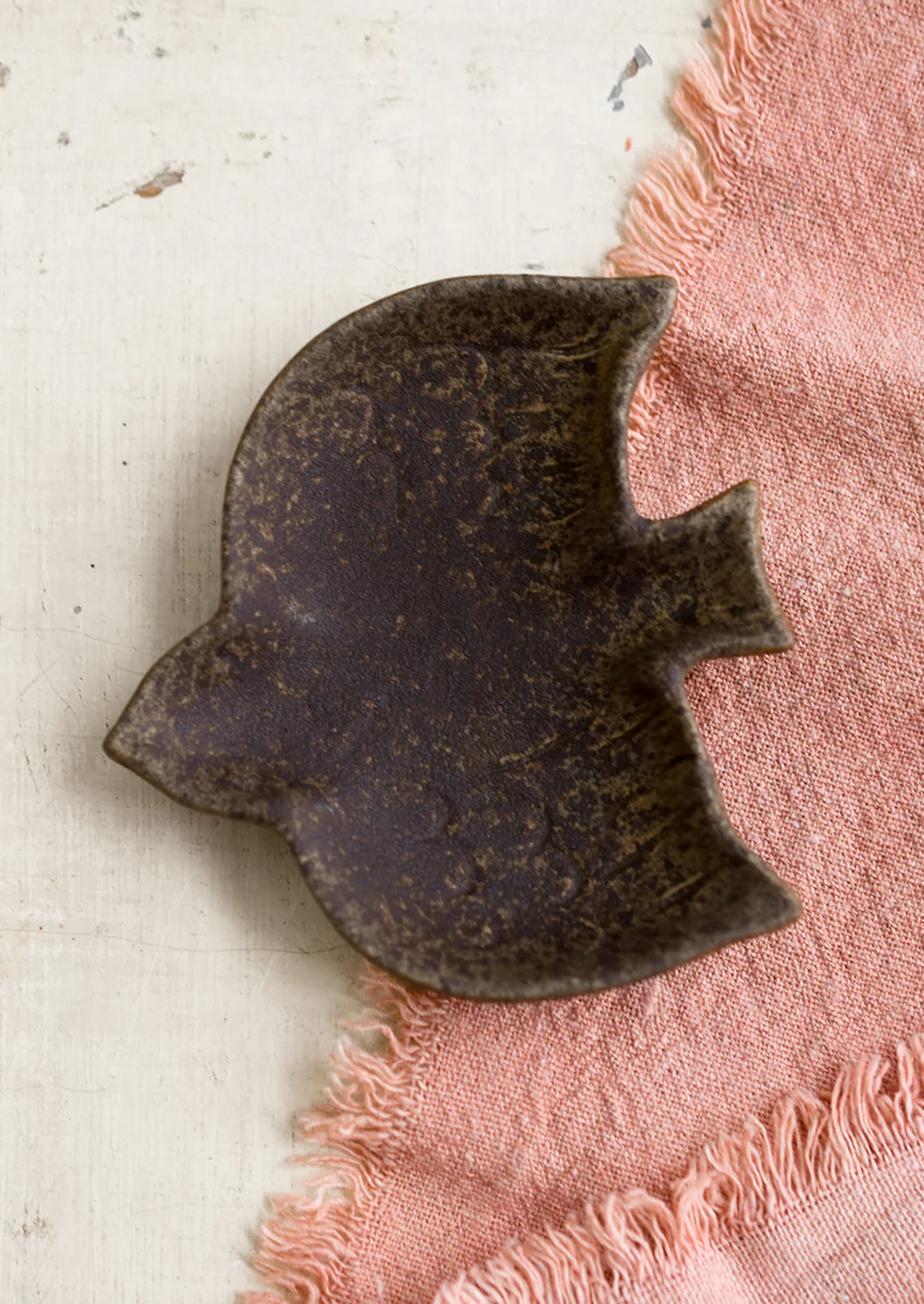 Folklore Ceramic Dish - Image 4