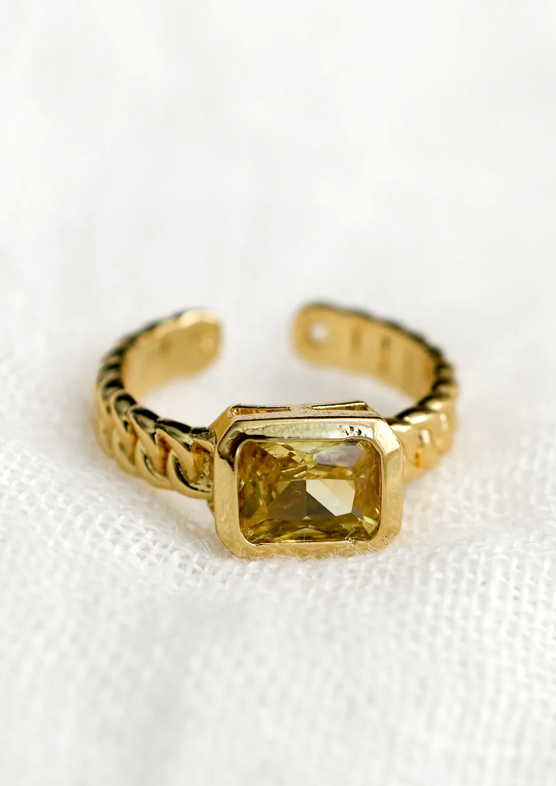 Gem Chainlink Ring - Image 4