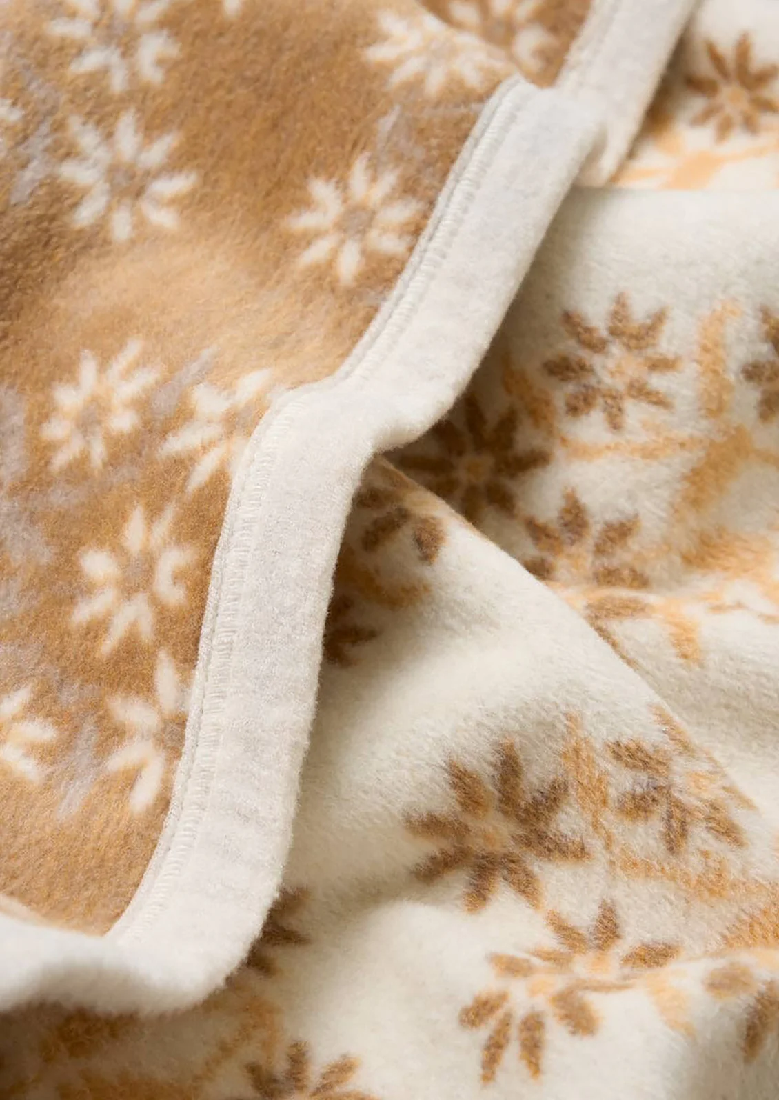 Highland Floral Blanket - Image 2