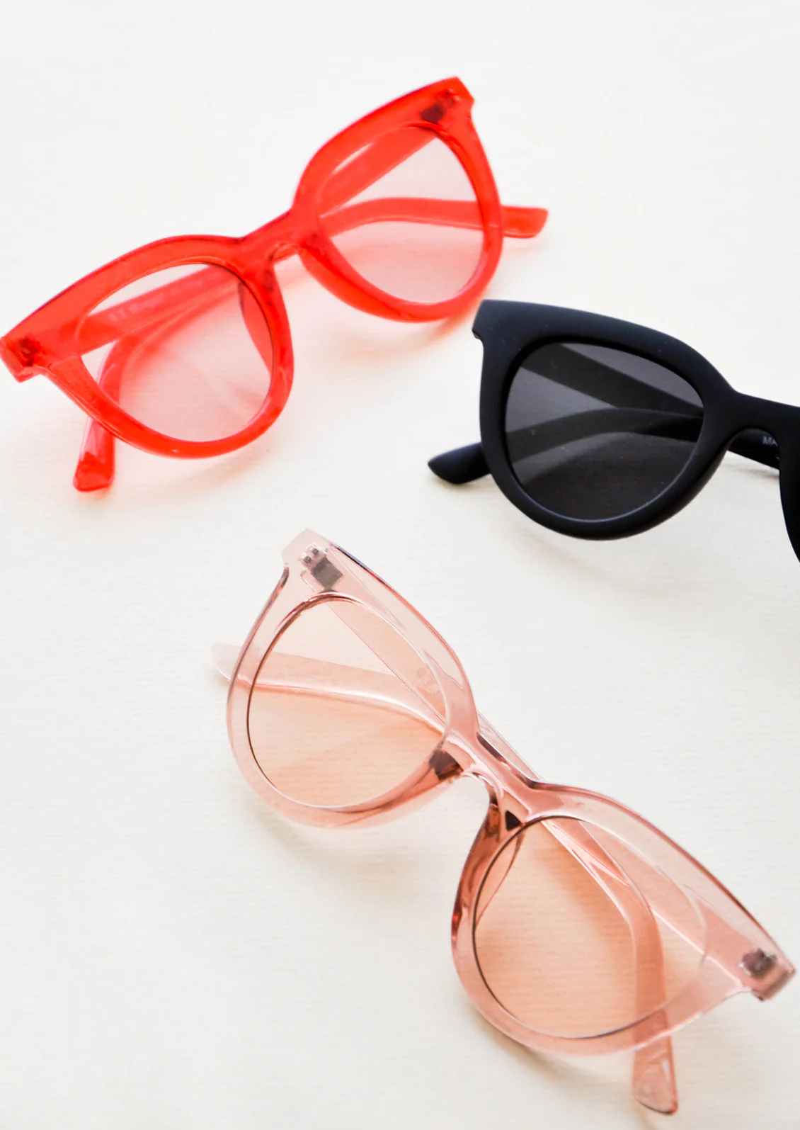 Hotsy Totsy Sunglasses - Image 2