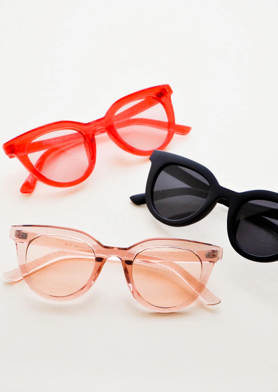 Hotsy Totsy Sunglasses - Image 4