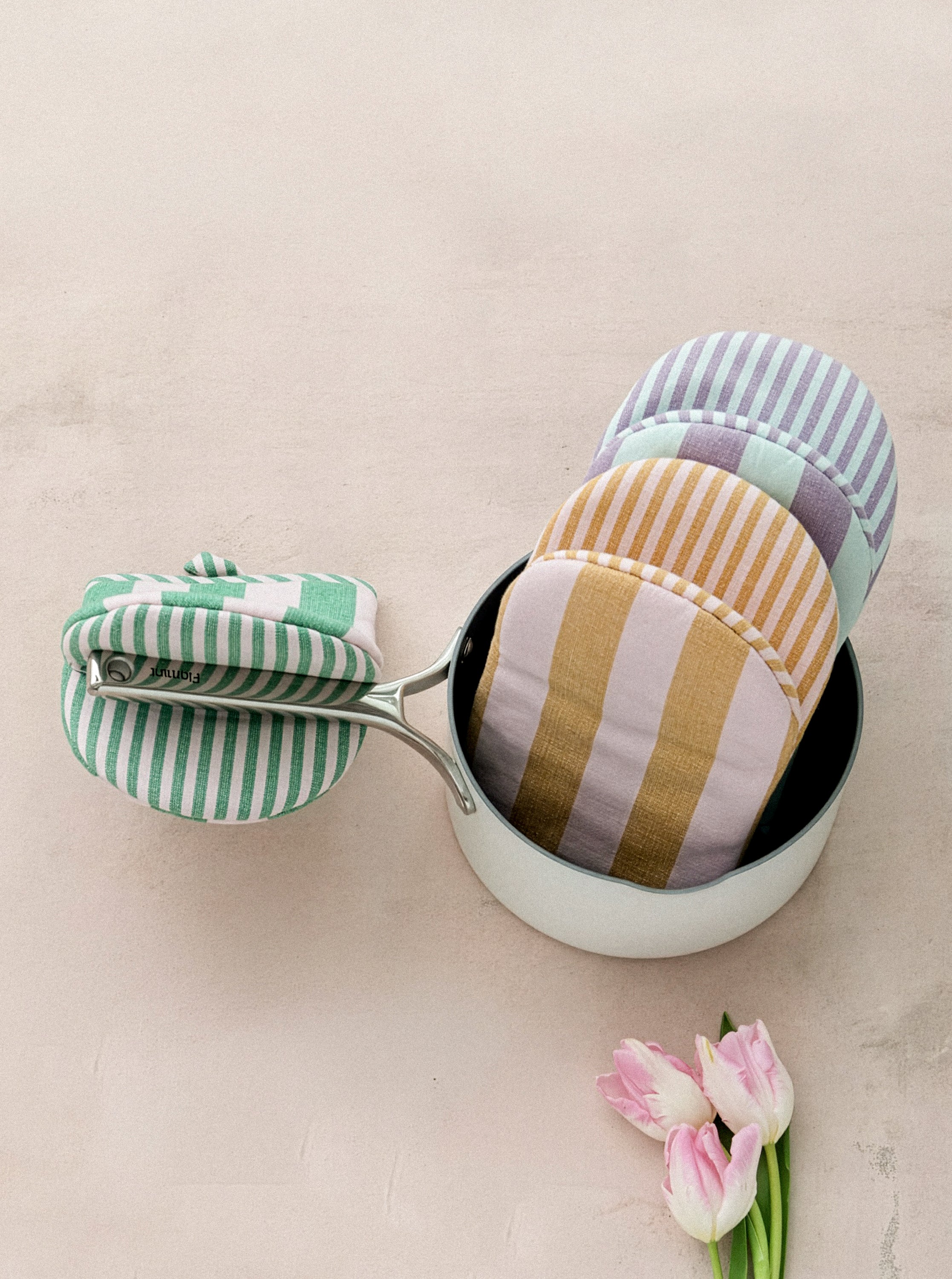 Hyde Striped Oven Mitt - Image 2