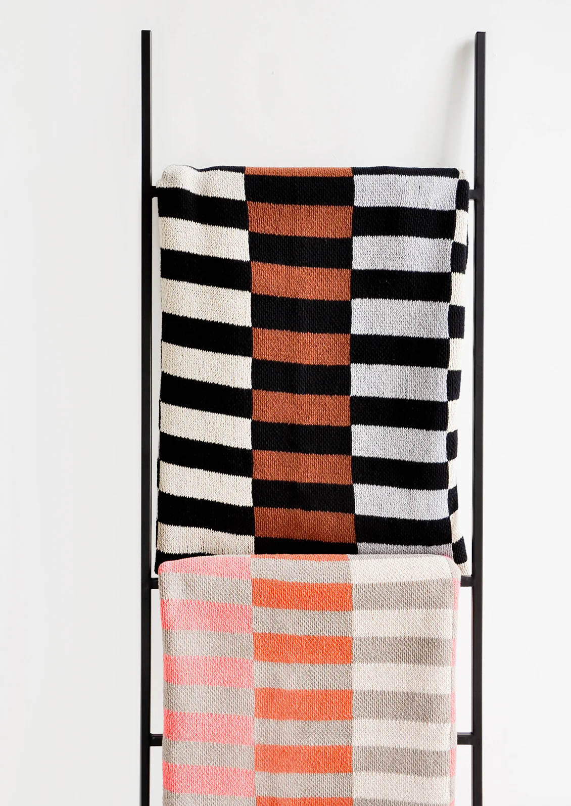 Lanai Recycled Cotton Blanket - Image 4