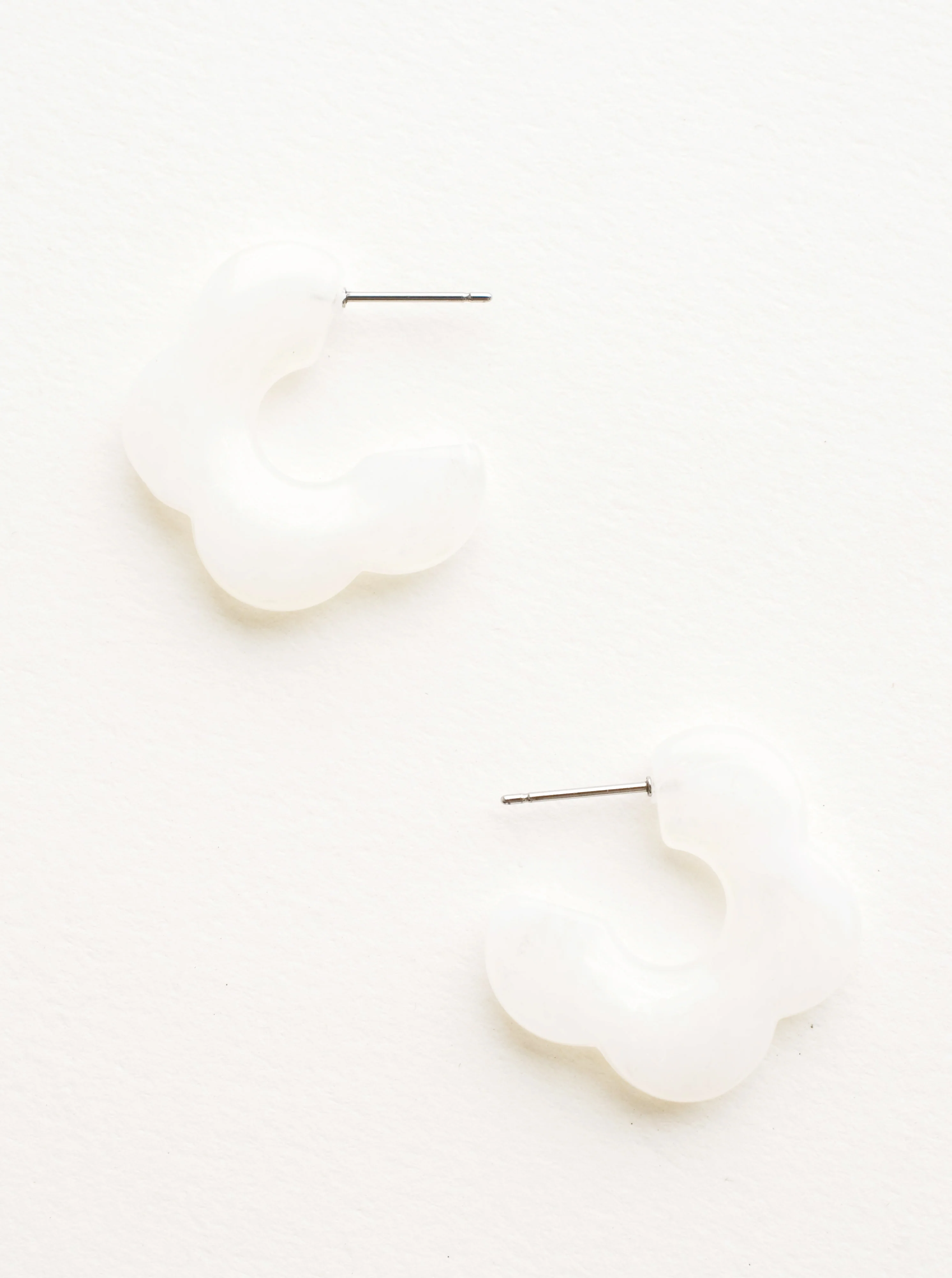 Lilo Flower Earrings - Image 6