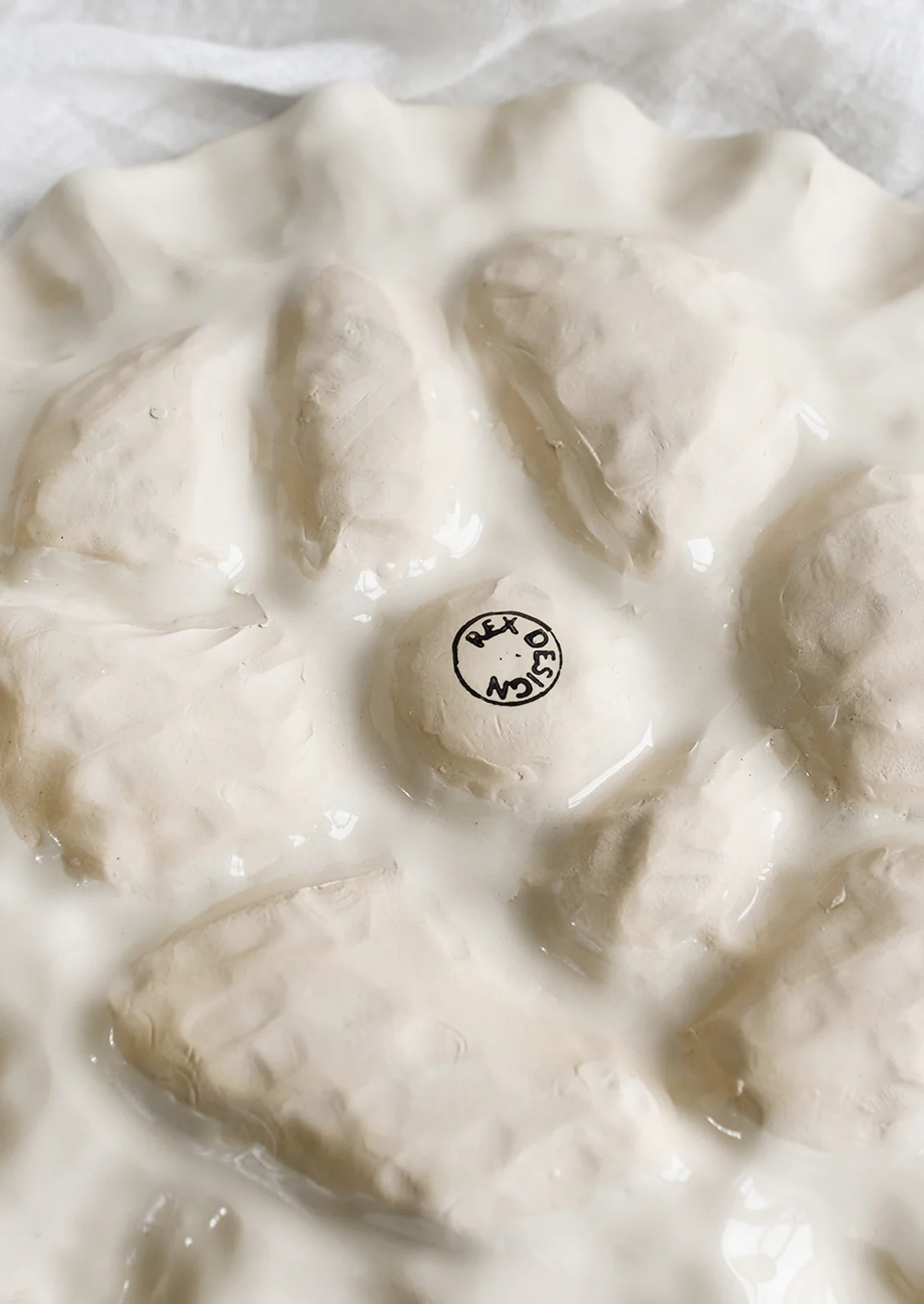 Painted Ceramic Oyster Plate - Image 4