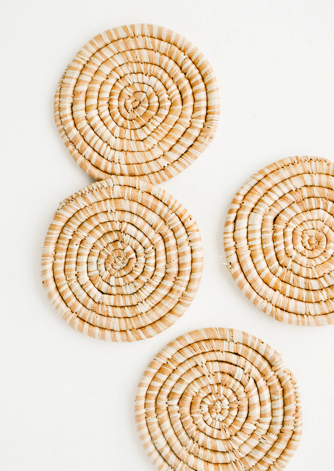 Hue Woven Raffia Coaster Set - Image 2
