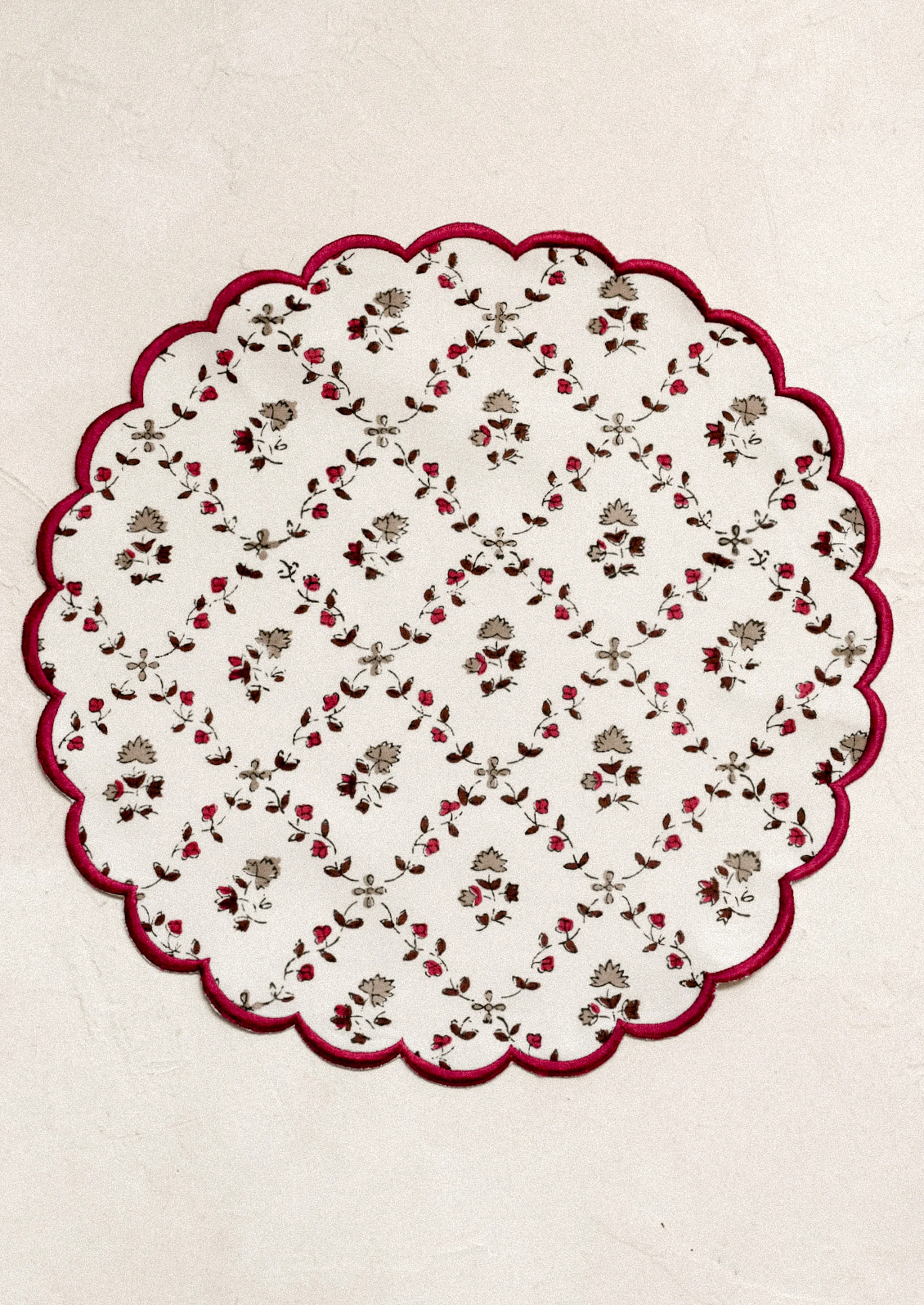 Rosa Scalloped Placemat