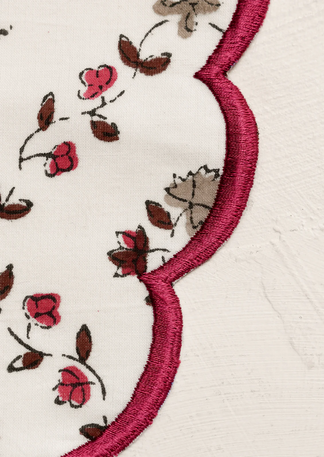 Rosa Scalloped Placemat - Image 3