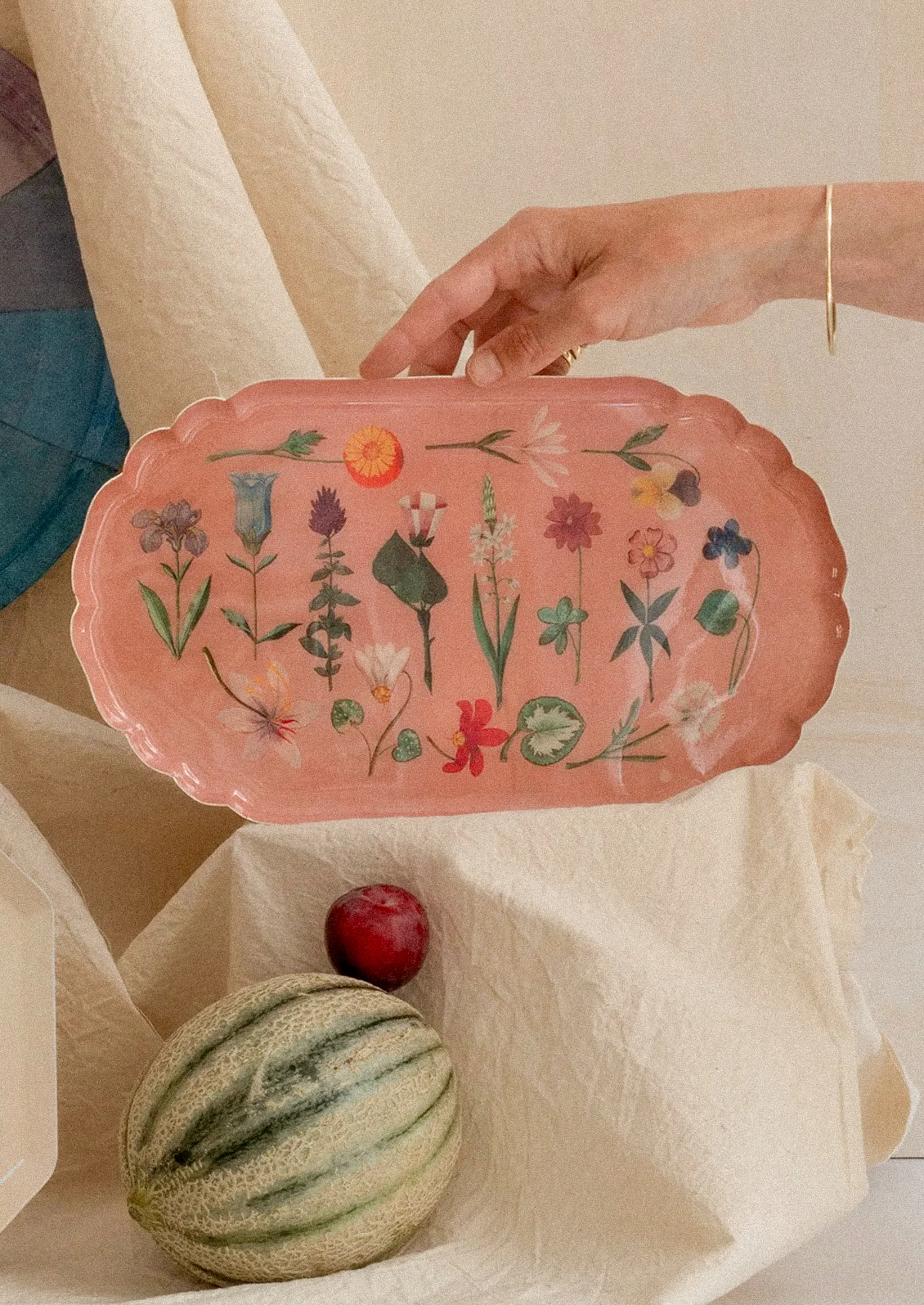 Festive Of Flowers Enamel Tray - Image 2