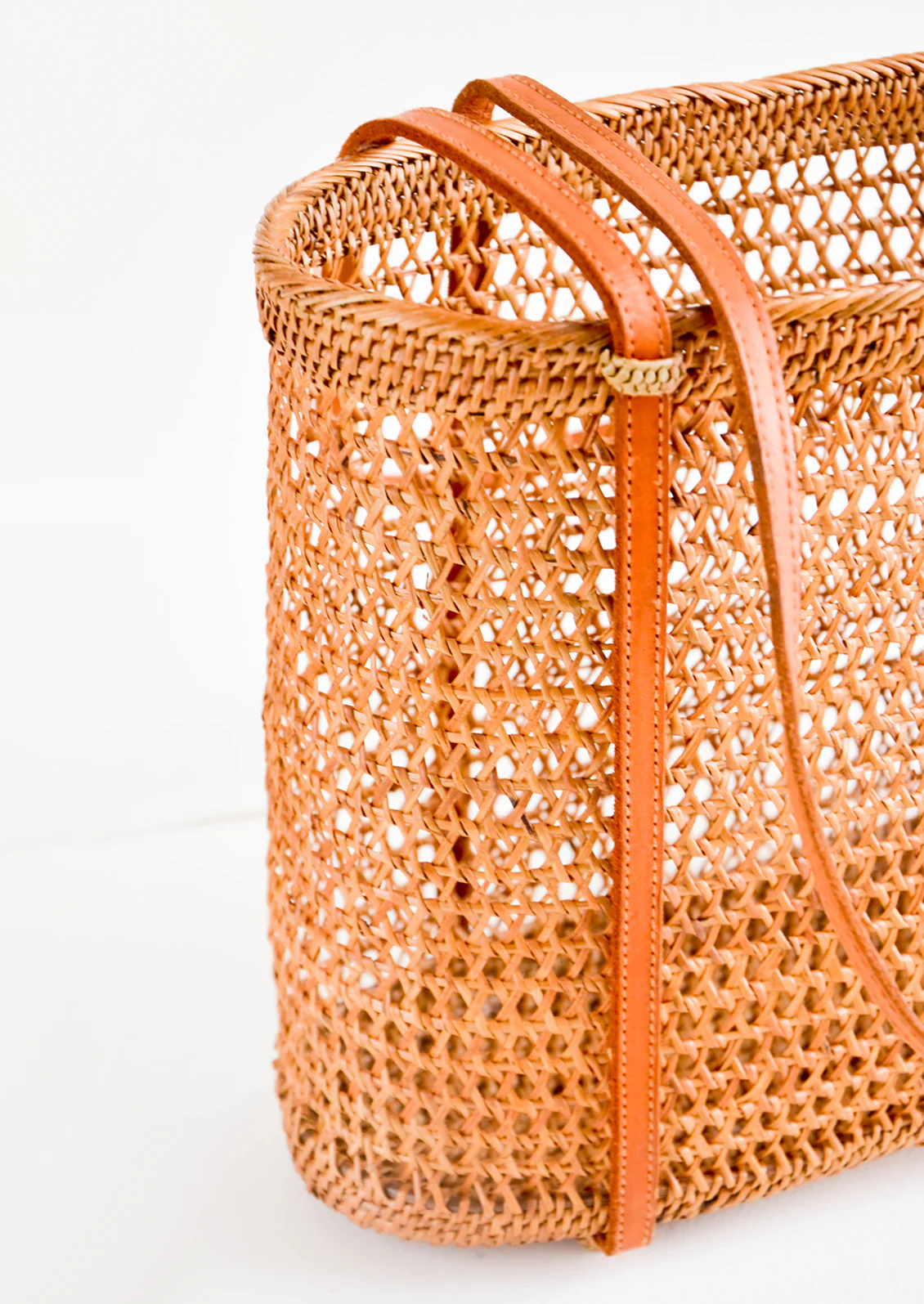 Smoked Rattan Tote - Image 2