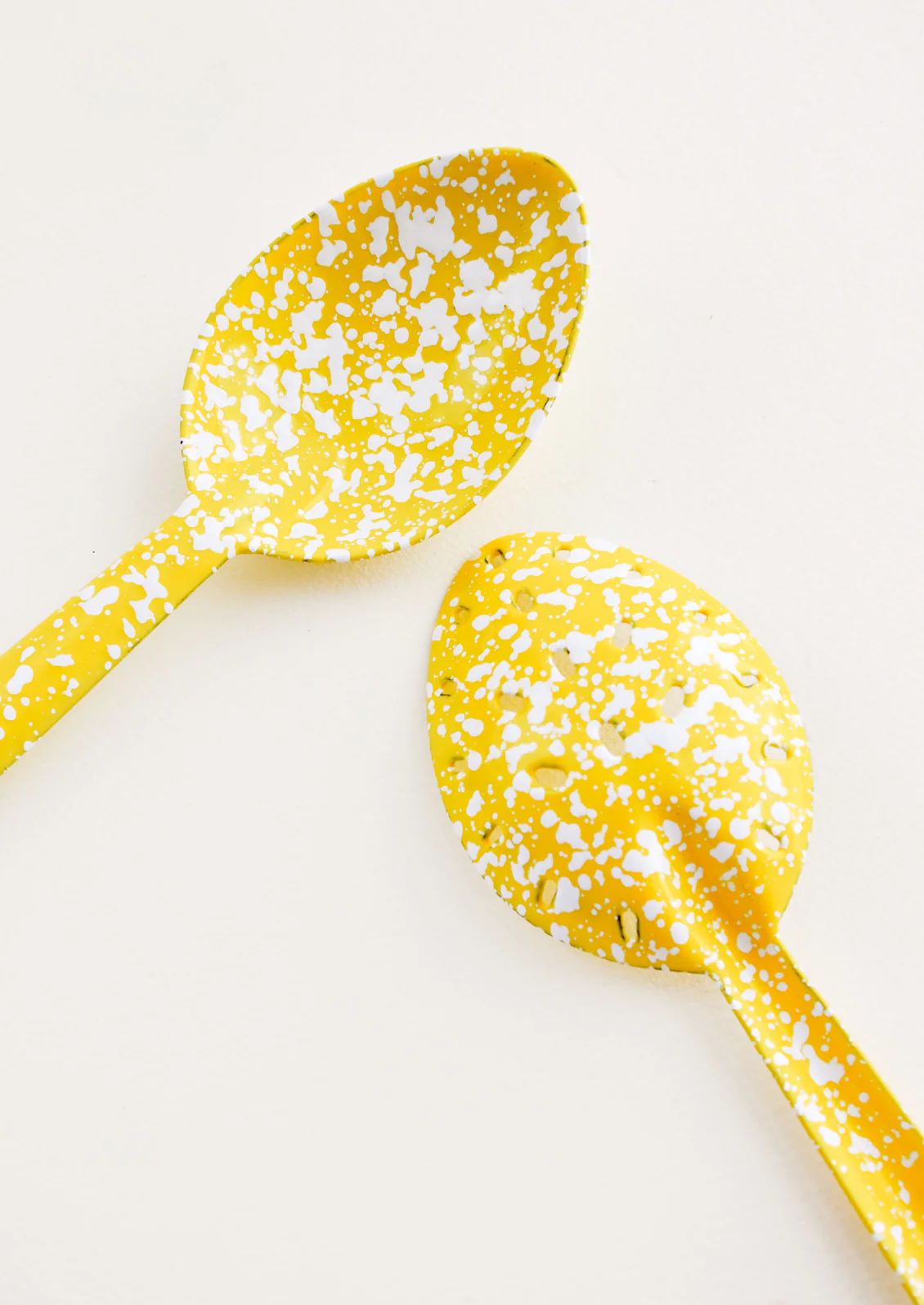 Sun Splatter Enamel Serving Set - Image 2