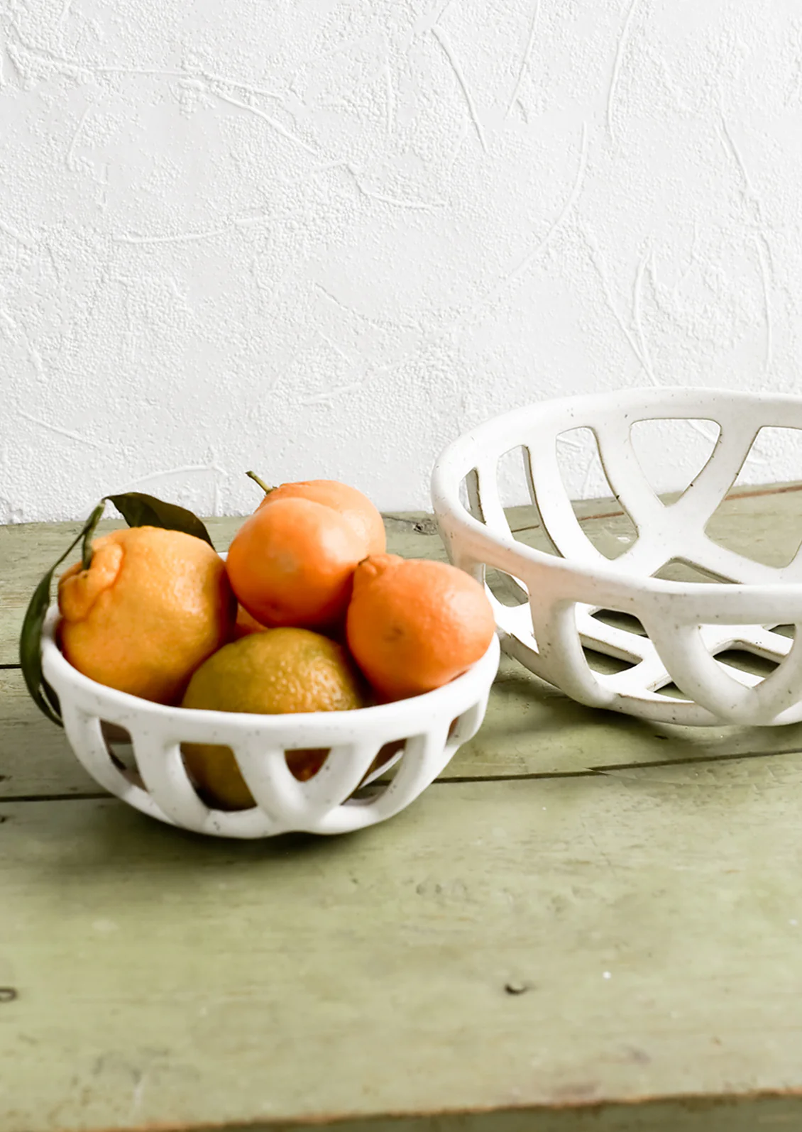 Tangelo Ceramic Fruit Bowl - Image 3