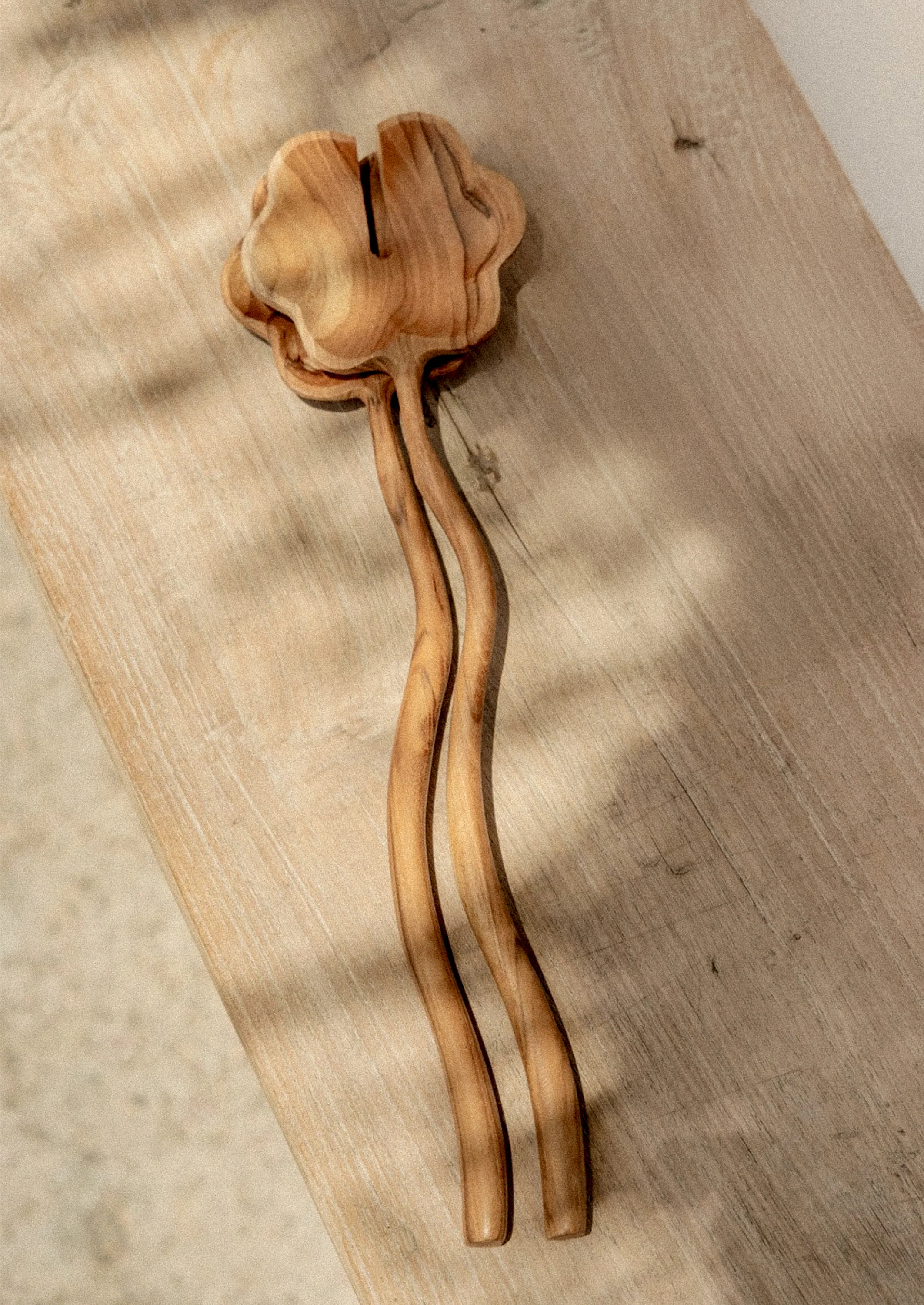 Wavy Flora Serving Set