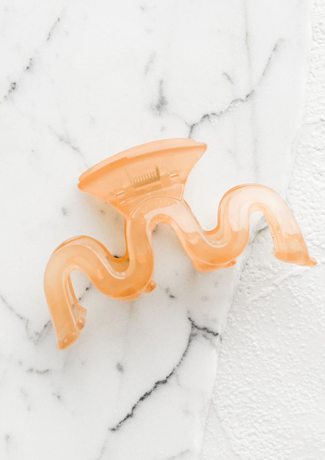 Wavy Squiggle Hair Claw - Image 5